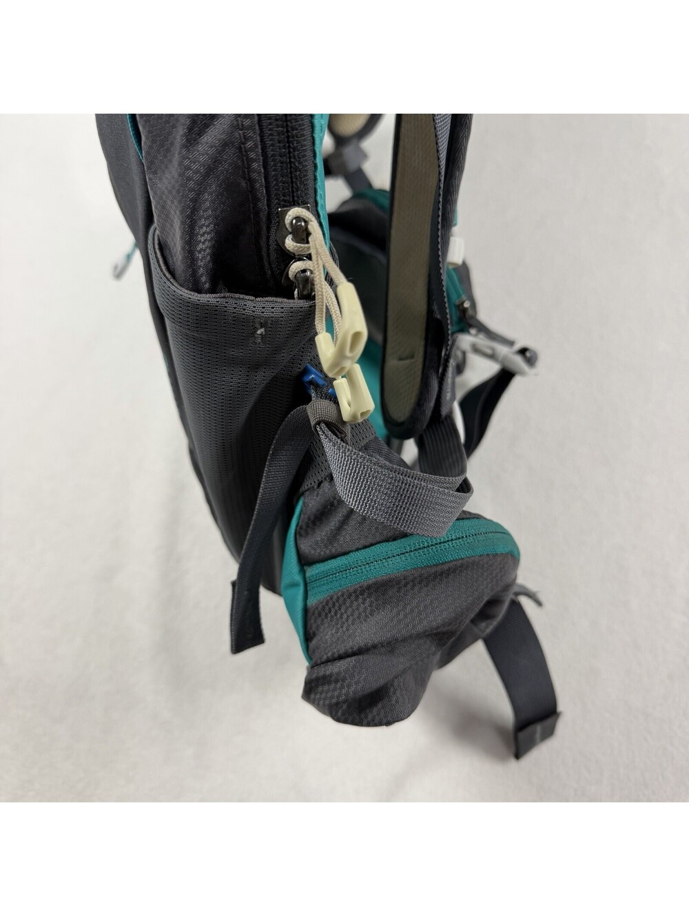 Gregory Maya 16 Backpack Women’s Teal Hydration Biosync Custom Adjust - Picture 9 of 14